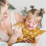 Elinfant 2-Pack Feeding Bibs,Easy-Clean Burp Cloth with Adjustable Closure and Pocket, Mixed Colors,Eating Bibs Aprons Smocks - Image 6