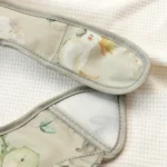 Elinfant 2-Pack Feeding Bibs,Easy-Clean Burp Cloth with Adjustable Closure and Pocket, Mixed Colors,Eating Bibs Aprons Smocks - Image 3