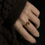 French retro red zircon ring women's niche medieval vintage ring fashion light luxury high-end jewelry - Image 2