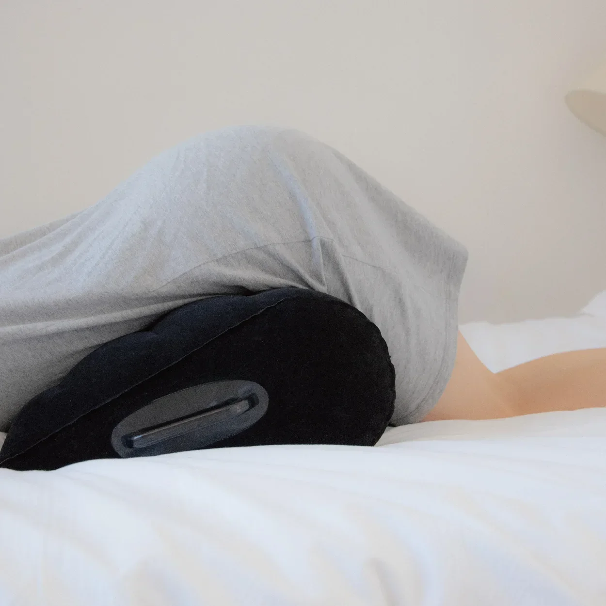 kf-Sd8bd3558c5ec406db4de7d80c0913e8aR Inflatable PVC Flocking Pillow Wedge Love Pillow Triangle Foldable Master Cushion Labor-saving Sitting Bed Sofa Furniture - Image 1